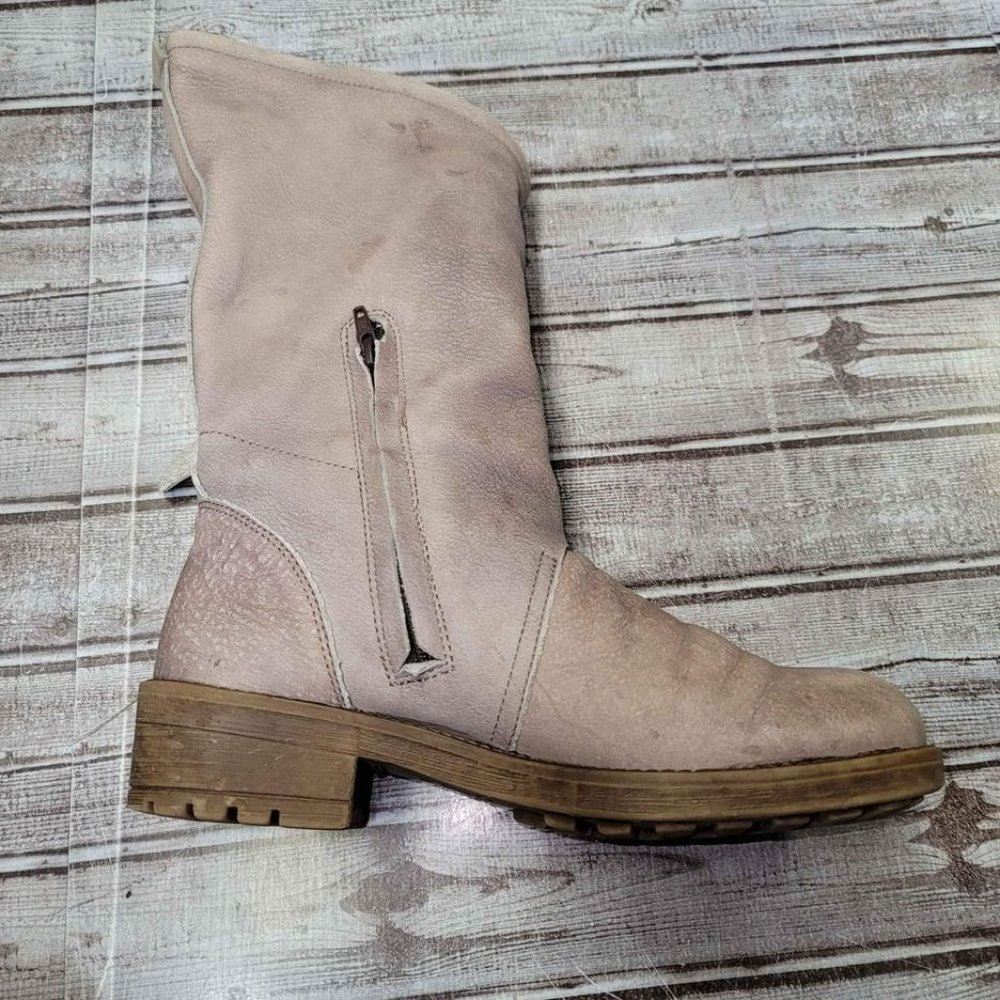 Coolway Alida Pink Leather Slouchy Dual Buckle Boots - Picture 5 of 8